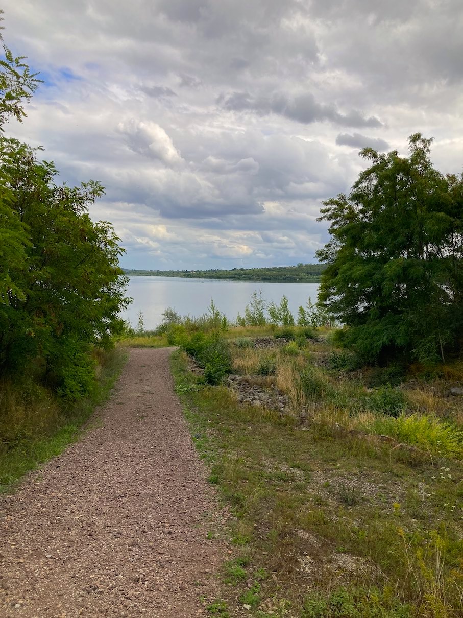 Exklusives Baugrundstück am Geiseltalsee Naturidylle und Seenähe in